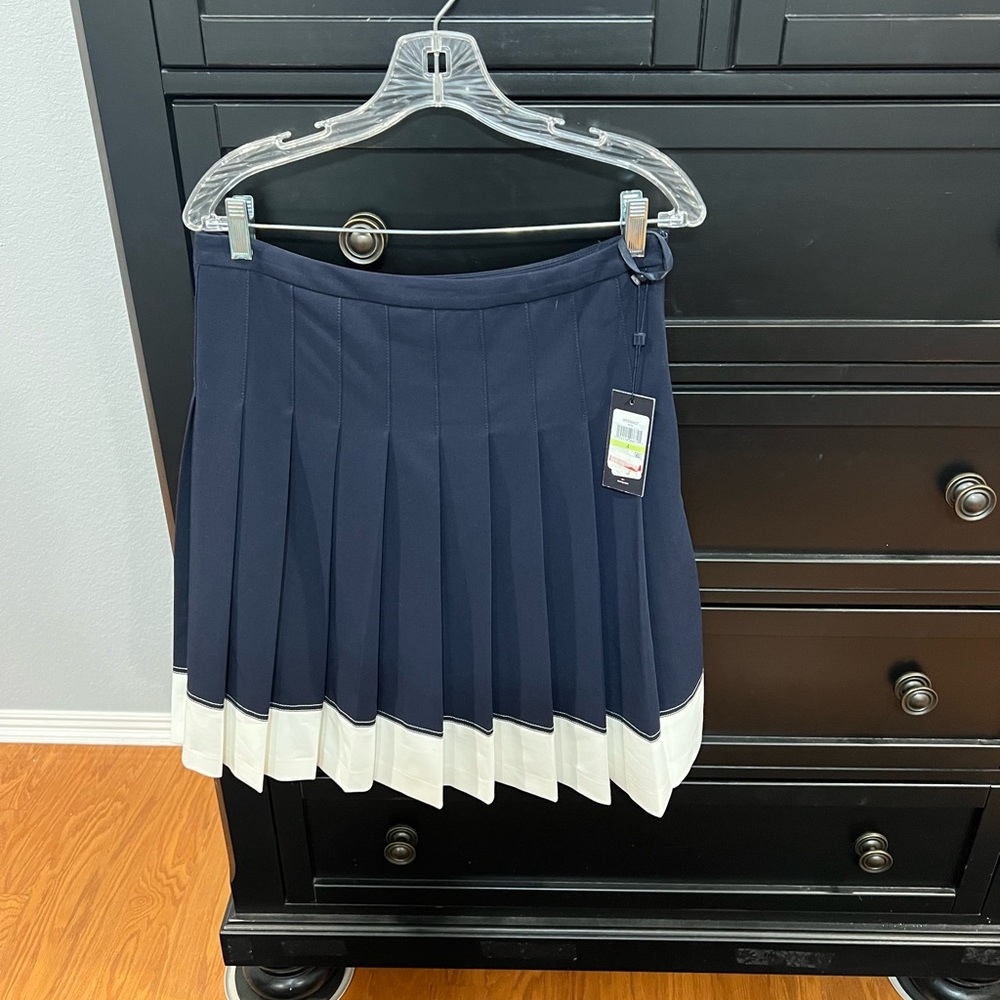 Tommy Hilfiger Size 4